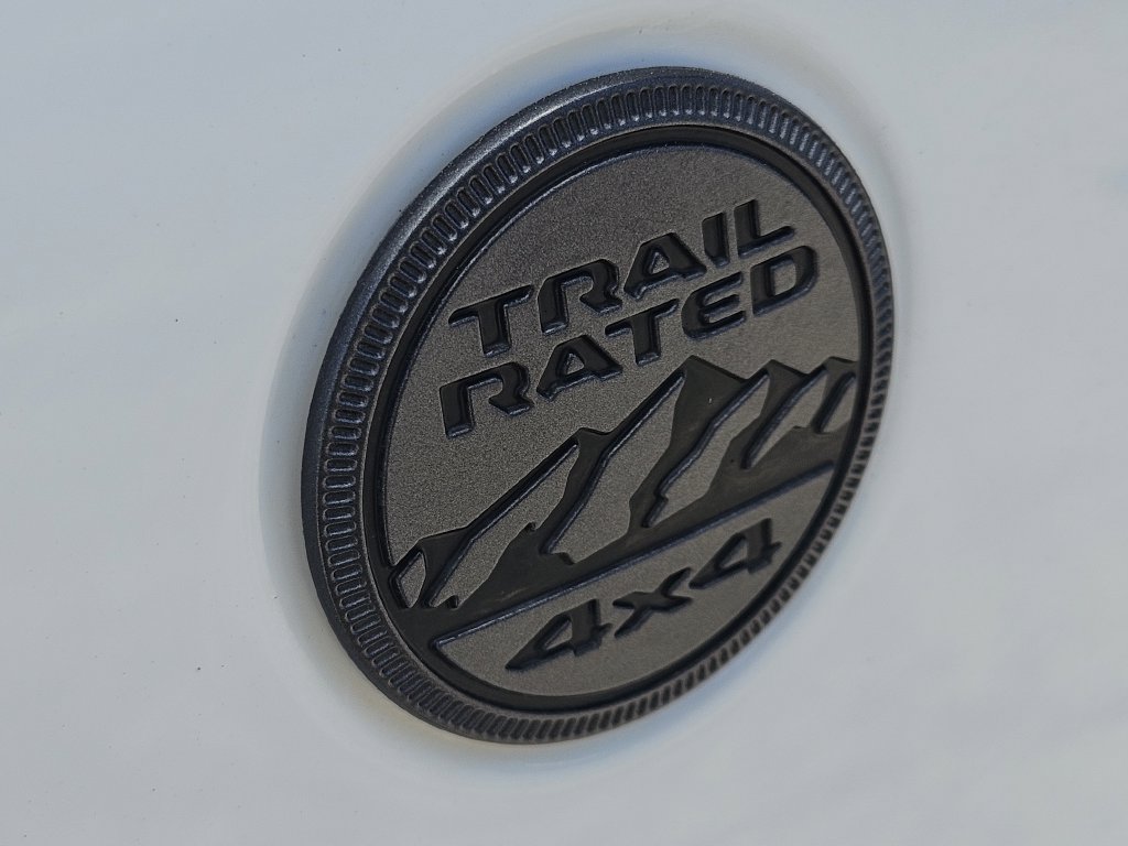 Used 2025 Jeep Gladiator Sport AWD/4WD image 12