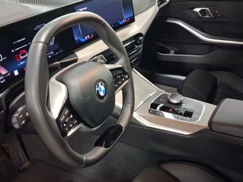 Used 2025 BMW 330i xDrive Sedan AWD/4WD image 26