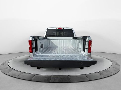 New 2026 RAM 1500 Laramie AWD/4WD image 7