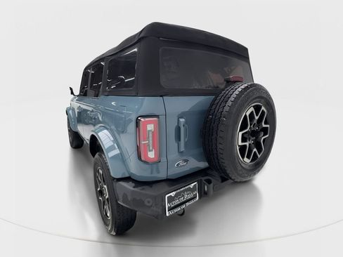 Used 2022 Ford Bronco Outer Banks AWD/4WD image 10