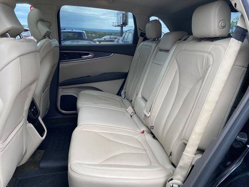 Used 2016 Lincoln MKX Reserve w/ Climate Package AWD/4WD image 15