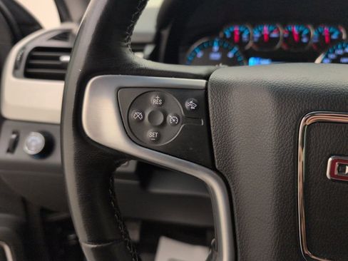 Used 2018 GMC Yukon SLE w/ SLE Value Package image 36