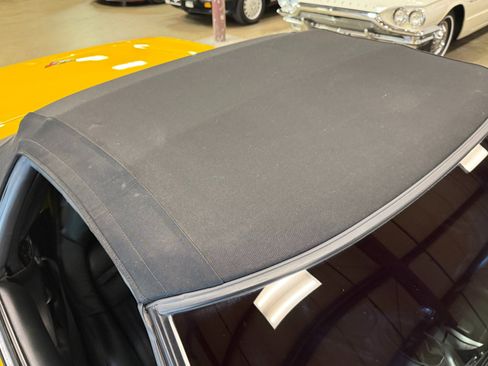 Used 2002 Chevrolet Corvette w/ Preferred Equipment Group2 image 26