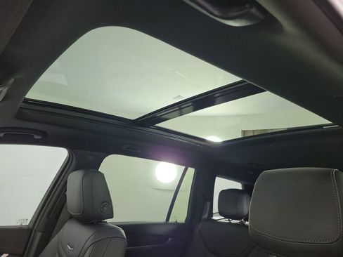 Certified 2023 Cadillac XT6 Premium Luxury w/ Technology Package image 18