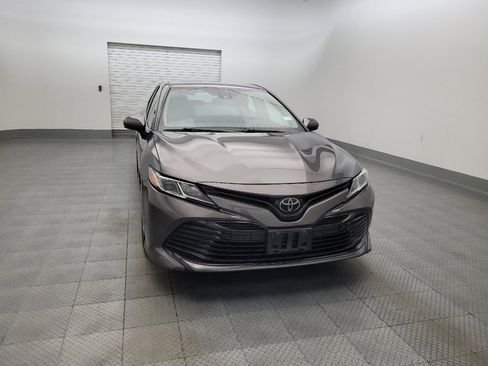 Used 2019 Toyota Camry LE FWD image 14