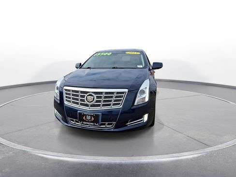 Used 2015 Cadillac XTS Luxury w/ Driver Awareness Package image 3