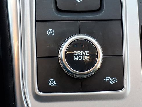 Used 2023 Ford Explorer XLT w/ Equipment Group 202A image 20