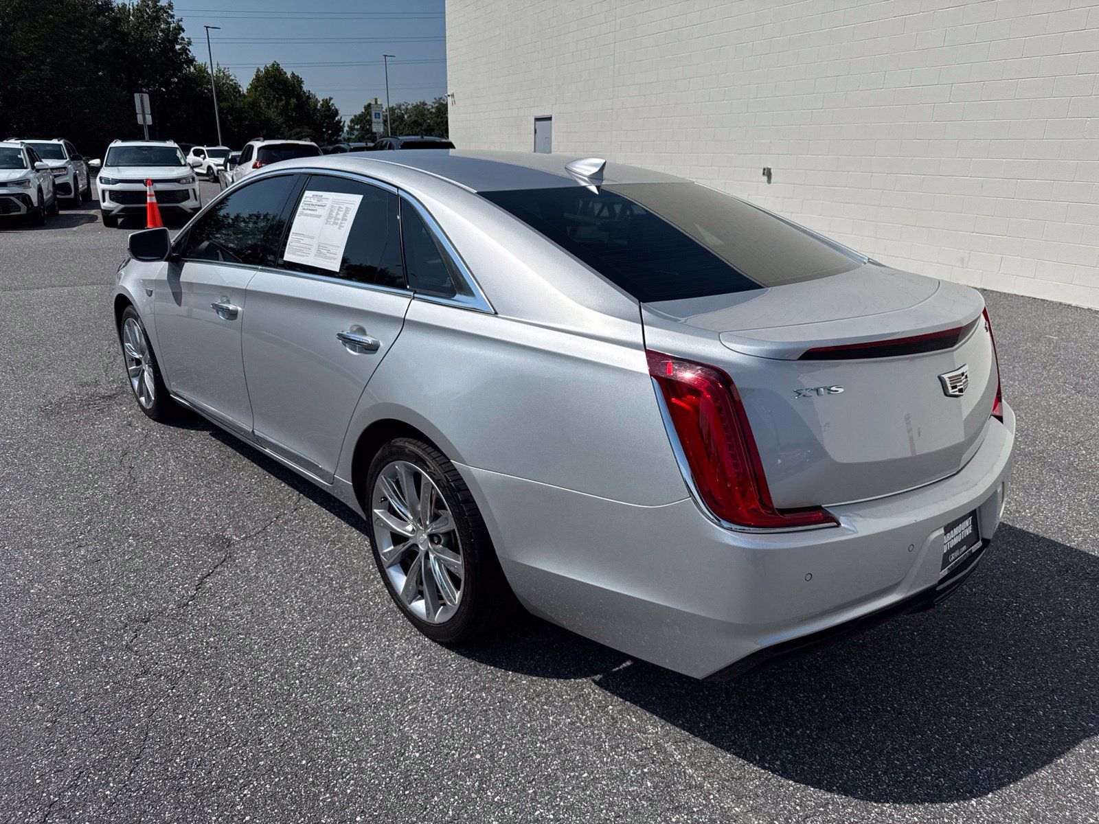 Used 2019 Cadillac XTS FWD image 5