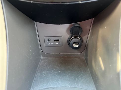 Used 2013 Hyundai Accent GLS FWD image 16