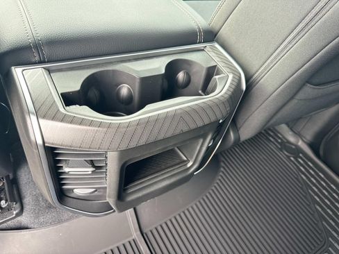 New 2026 RAM 1500 4x4 Crew Cab image 16