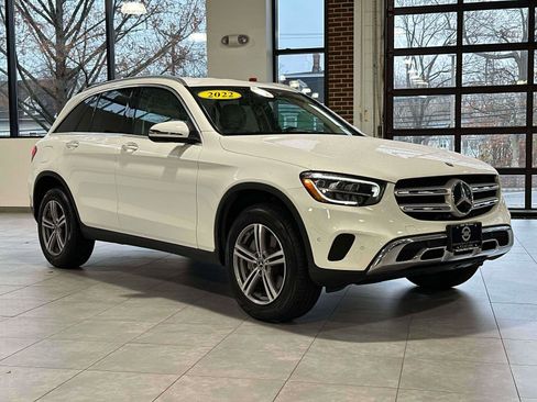 Certified 2022 Mercedes-Benz GLC 300 4MATIC image 2