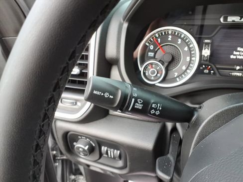 Used 2025 RAM 1500 Big Horn image 19