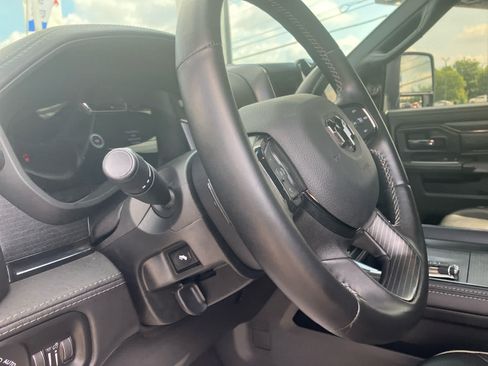 Used 2024 RAM 2500 Limited AWD/4WD image 9