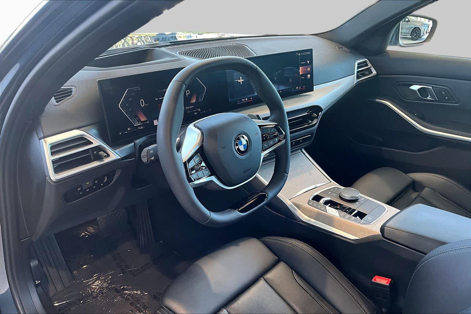 Used 2025 BMW 330i Sedan RWD image 19