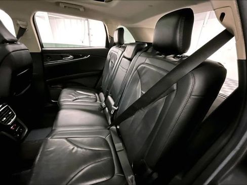 Used 2021 Lincoln Nautilus Reserve image 23