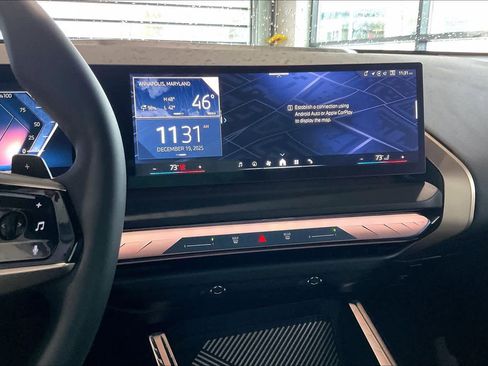 Used 2025 BMW X3 xDrive30i w/ Convenience Package image 6