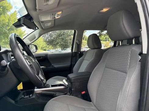Used 2022 Toyota Tacoma SR5 image 15