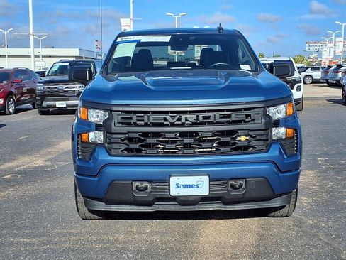 Used 2024 Chevrolet Silverado 1500 Custom RWD image 2