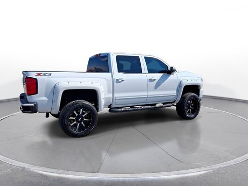 Used 2018 Chevrolet Silverado 1500 LT w/ All Star Edition AWD/4WD image 8