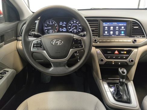 Used 2017 Hyundai Elantra SE FWD image 22