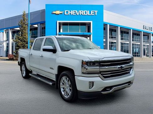 Used 2018 Chevrolet Silverado 1500 High Country AWD/4WD image 1