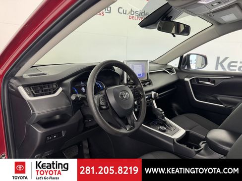 Certified 2025 Toyota RAV4 XLE AWD/4WD image 15