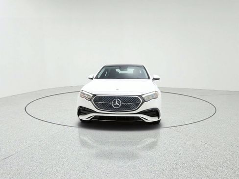 Certified 2024 Mercedes-Benz E 350 4MATIC Sedan image 2
