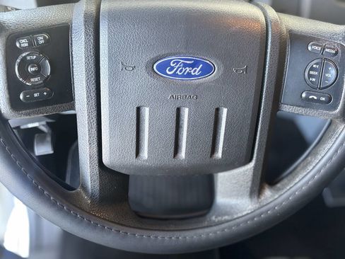 Used 2011 Ford F250 XLT w/ XLT Interior Pkg image 14