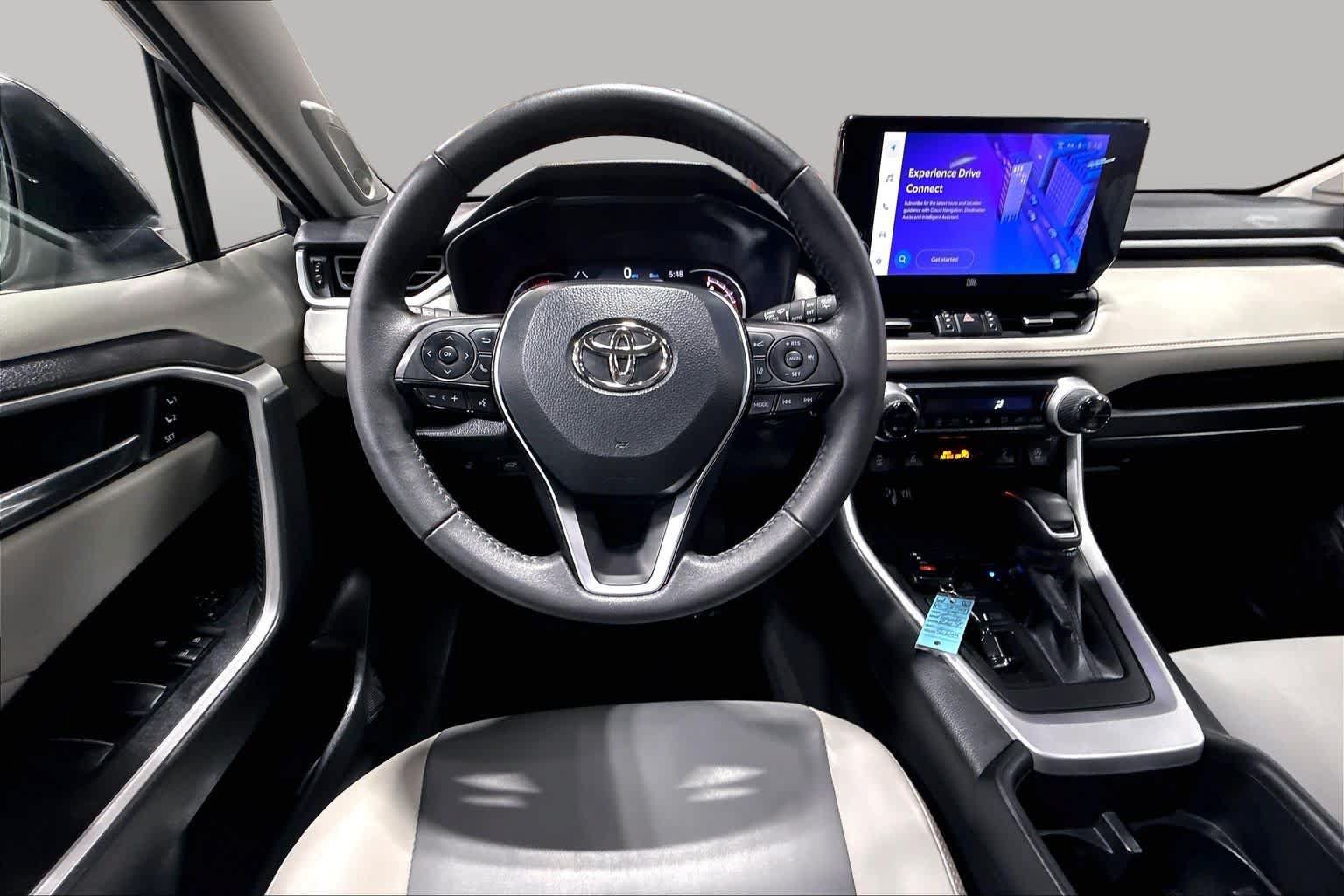 Used 2023 Toyota RAV4 XLE Premium AWD/4WD image 6