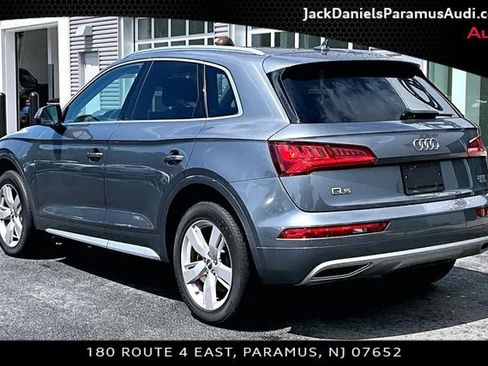 Used 2018 Audi Q5 2.0T w/ Premium Plus Package AWD/4WD image 10
