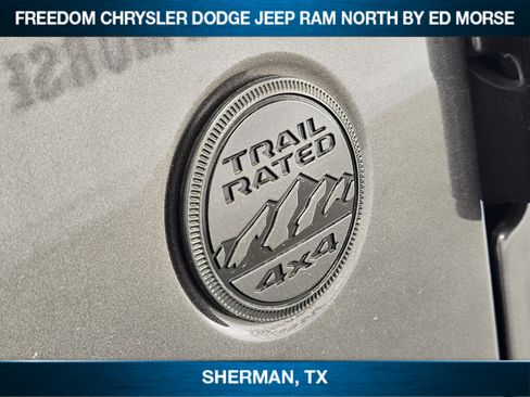 New 2025 Jeep Gladiator Willys image 8