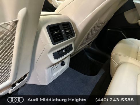 Used 2025 Audi Q5 2.0T Premium w/ Convenience Plus Package image 30