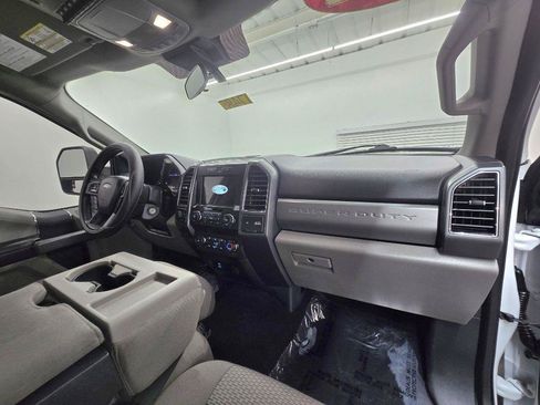 Used 2022 Ford F250 XLT w/ XLT Value Package AWD/4WD image 22