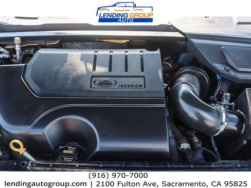 Used 2018 Land Rover Discovery Sport SE image 24