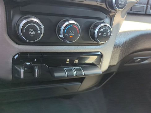 Used 2024 RAM 2500 Big Horn AWD/4WD image 26