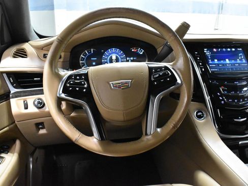 Used 2019 Cadillac Escalade Platinum image 8