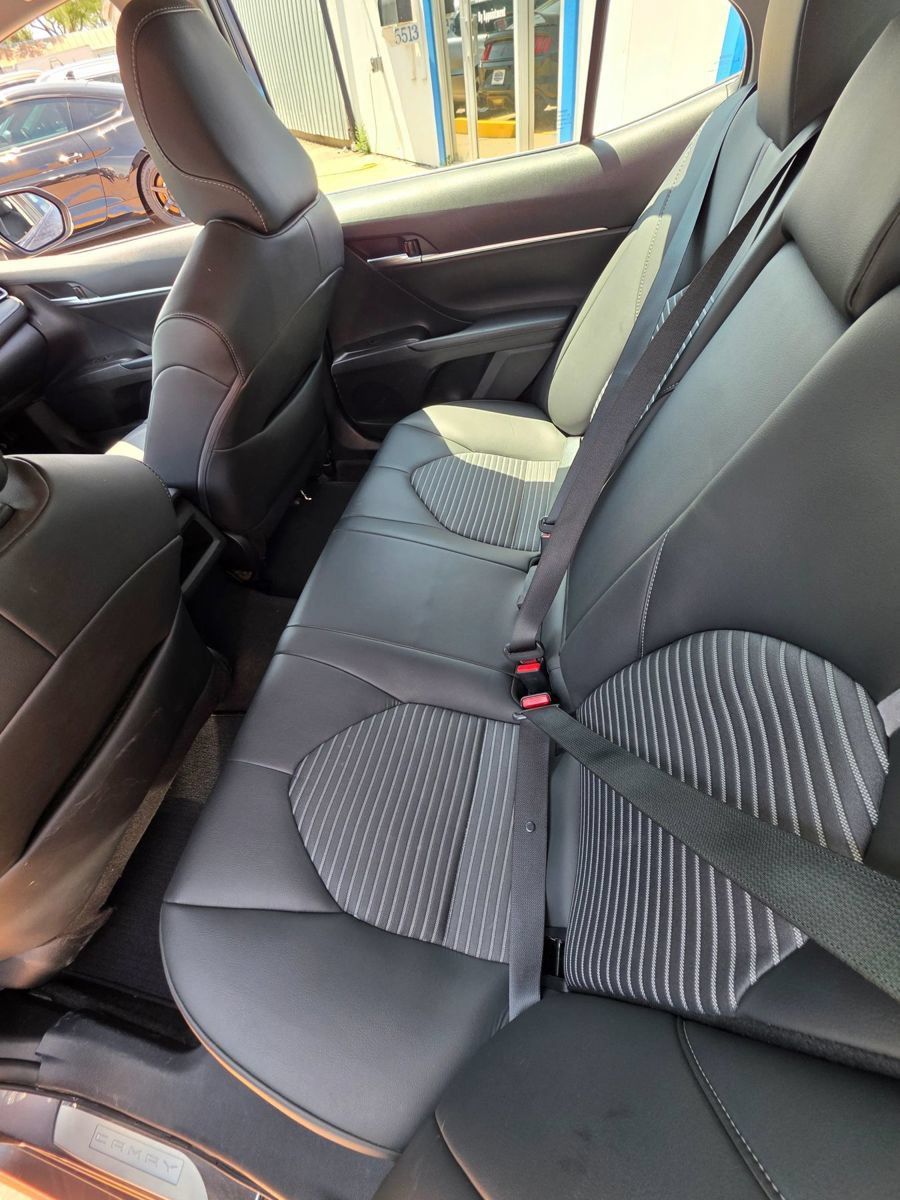 Used 2023 Toyota Camry SE FWD image 9