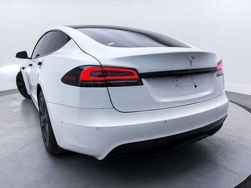 Used 2022 Tesla Model S image 13