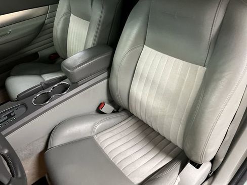 Used 2004 Ford Thunderbird Pacific Coast RWD image 17