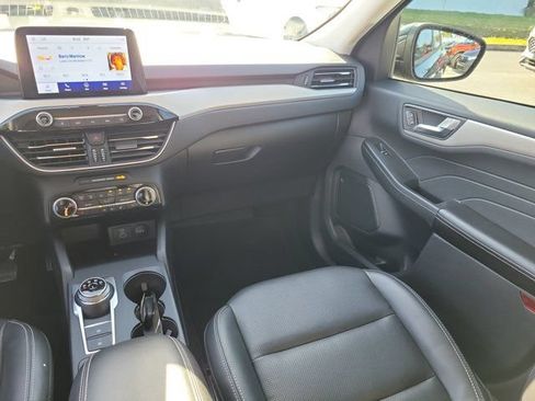Certified 2022 Ford Escape SEL w/ Technology Package FWD image 21