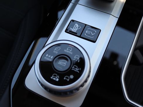 New 2026 Mitsubishi Outlander SE AWD/4WD image 19