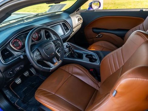 Used 2016 Dodge Challenger SRT Hellcat image 14