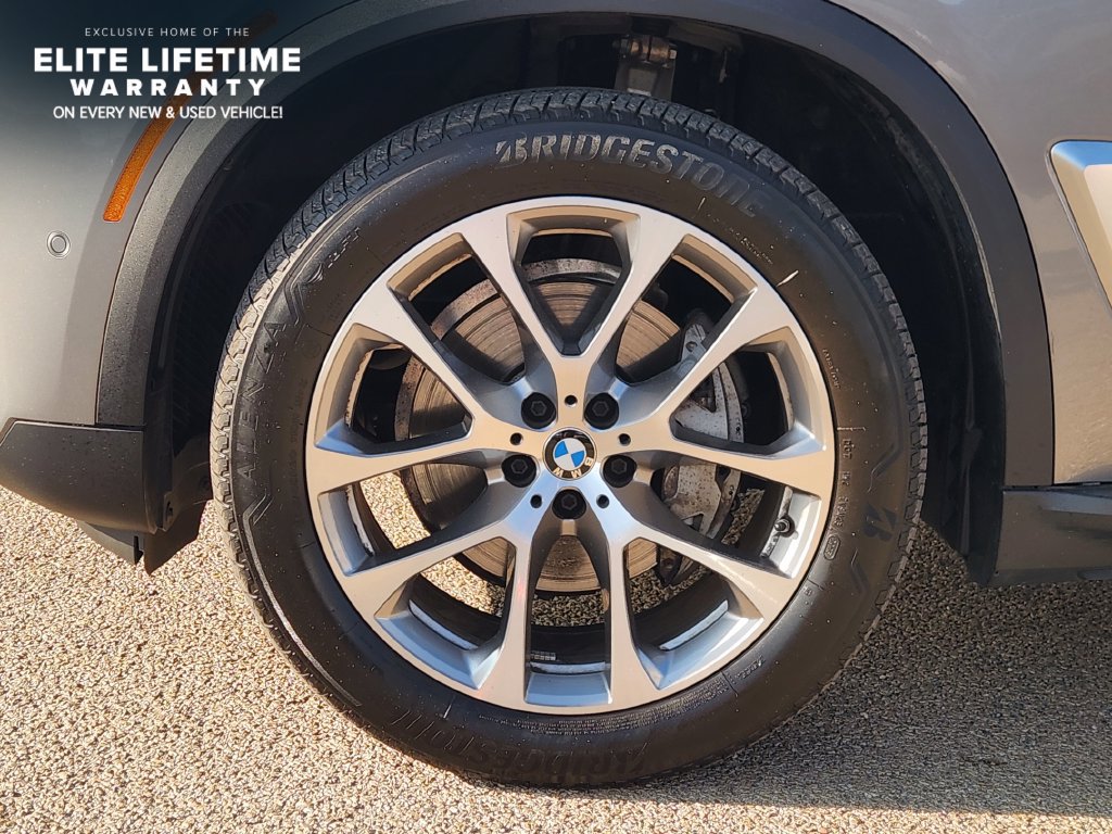 Used 2026 BMW X5 xDrive40i AWD/4WD image 13