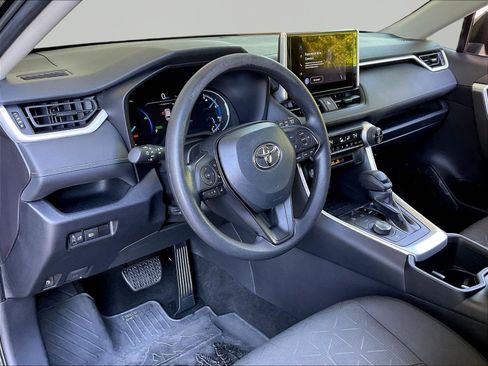 Used 2023 Toyota RAV4 AWD Hybrid image 17
