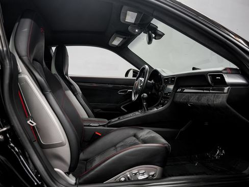 Used 2016 Porsche 911 Carrera 4 GTS AWD/4WD image 29