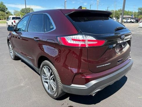 Used 2024 Ford Edge Titanium w/ Equipment Group 301A AWD/4WD image 3