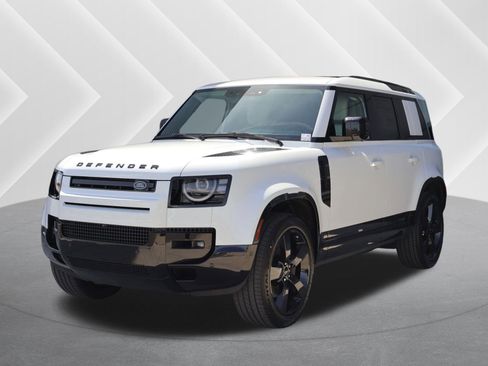 New 2026 Land Rover Defender 110 X-Dynamic SE image 1