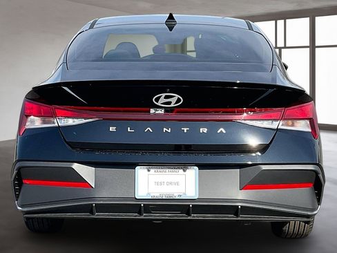 New 2026 Hyundai Elantra Sport image 4