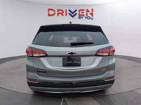 Used 2023 Chevrolet Equinox RS w/ RS Leather Package image 4