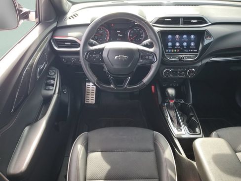 Used 2023 Chevrolet TrailBlazer RS w/ Sun and Liftgate Package FWD image 12
